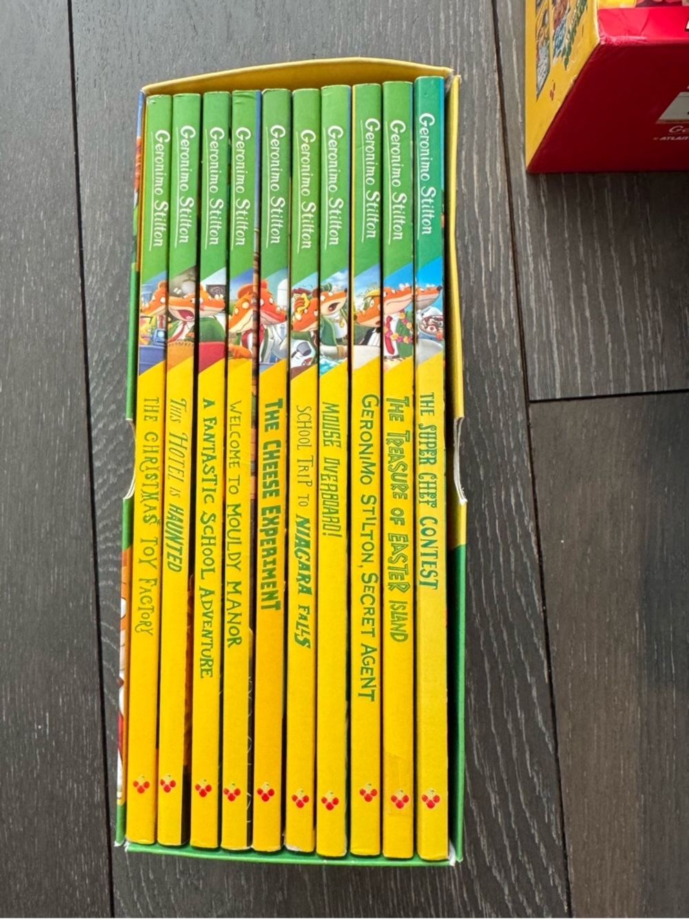 2 Geronimo Stilton 10 book Collection Series Peter Rabbit Library Beatrix Potter - Picture 2 of 4